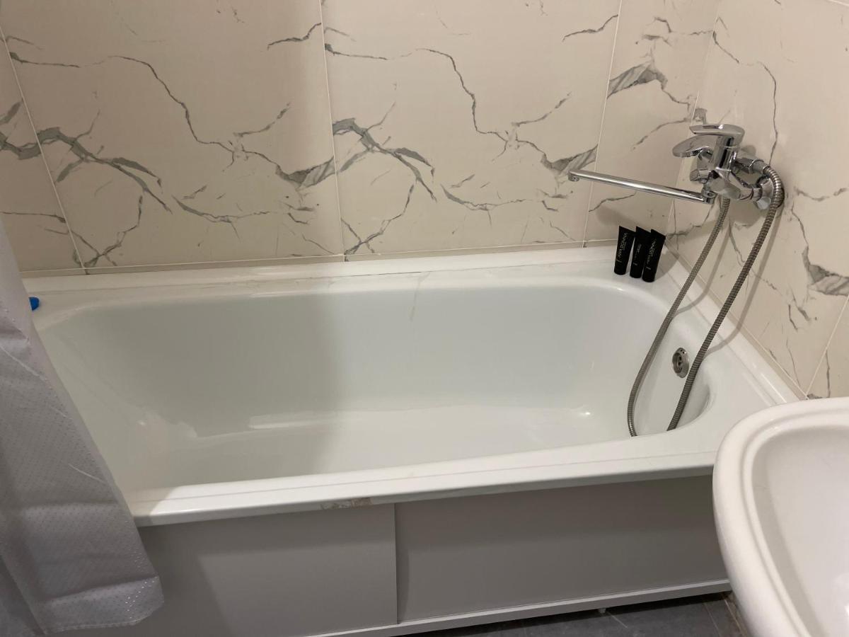 Арбат Apartment Αλμάτι Εξωτερικό φωτογραφία
