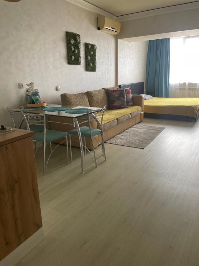 Арбат Apartment Αλμάτι Εξωτερικό φωτογραφία