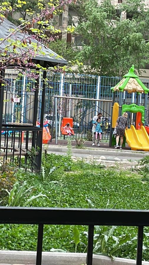 Арбат Apartment Αλμάτι Εξωτερικό φωτογραφία